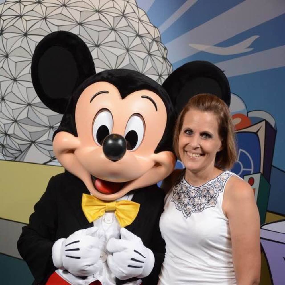 Meet your Posher, Laura